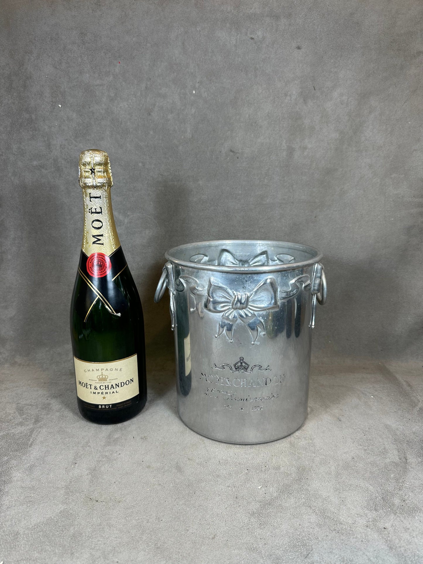 SEHR SELTENE Möet &amp; Chandon Aluminium Champagnerkühler Sonderedition 250. Jahrestag Jahrgang 1970 Made in France