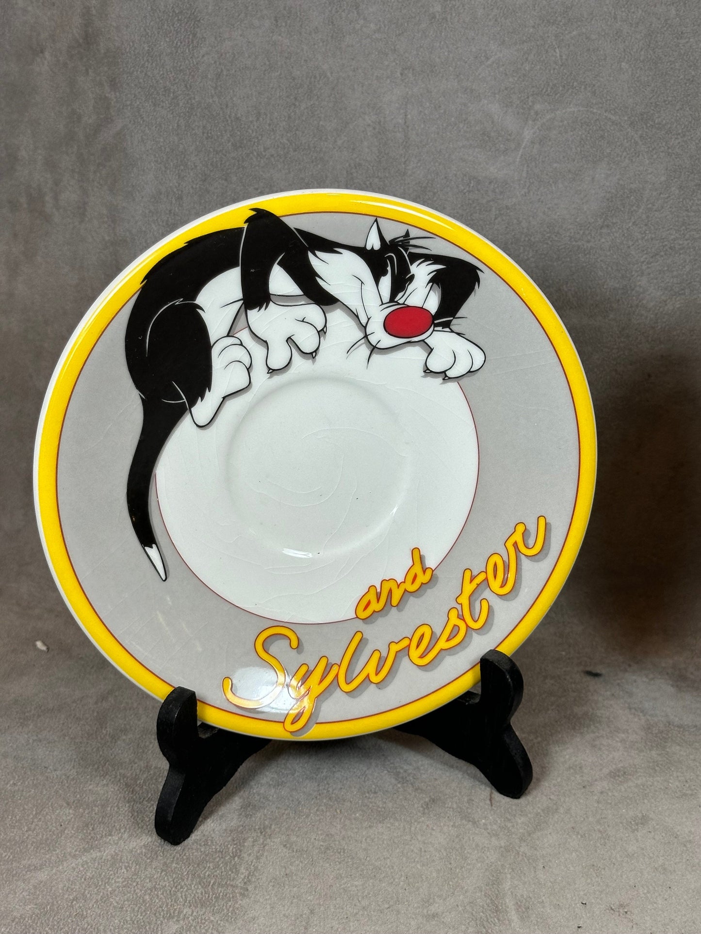 Set of 2 vintage plates Tweety Bird Vintage Looney Tunes Tweety Bird 1990