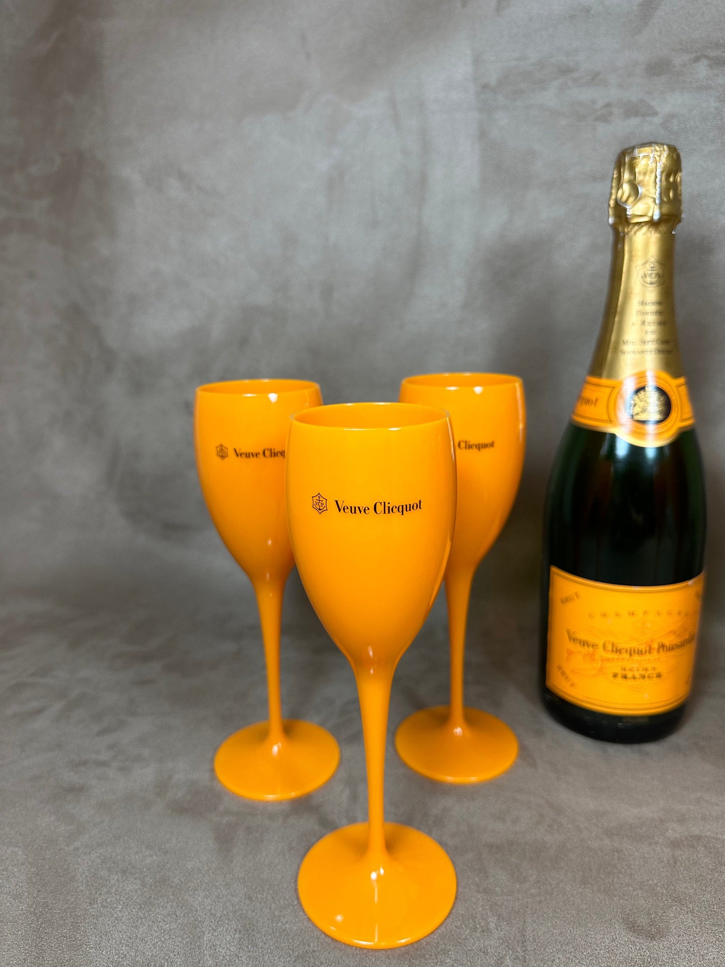 Lot de 6 Flûtes en plexiglass Veuve Clicquot Ponsardin vintage