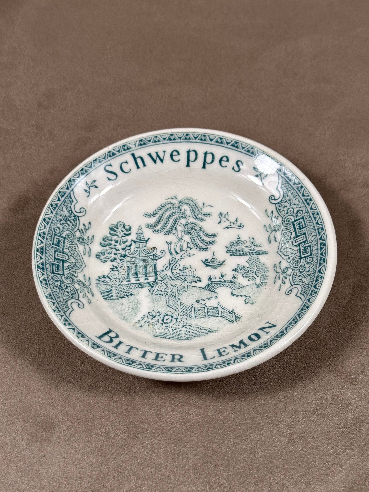 Schweppes Bitter Lemon Vintage Gien Steingutschale, Aschenbecher, leere Tasche, Made in France