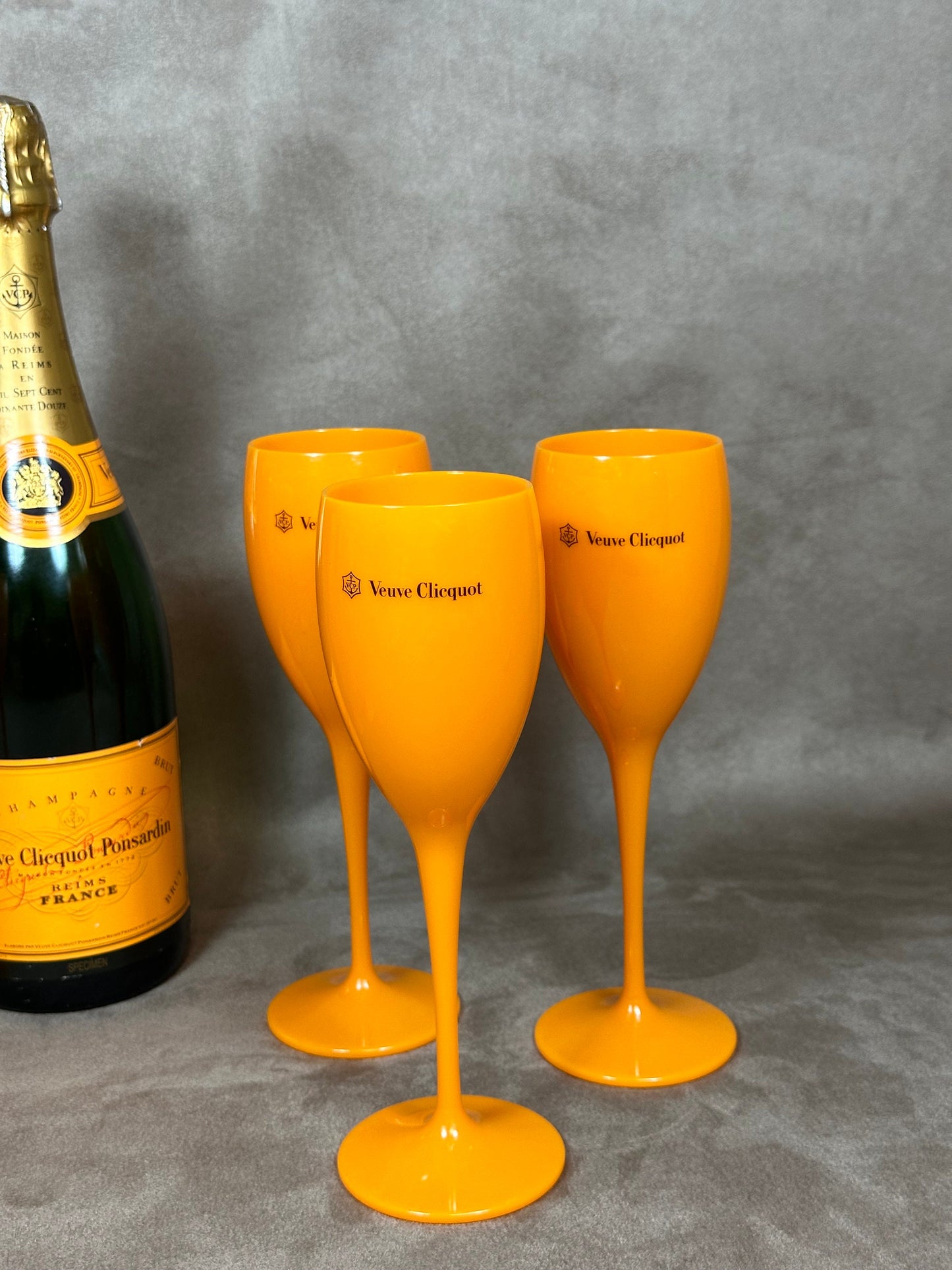 Lot de 6 Flûtes en plexiglass Veuve Clicquot Ponsardin vintage