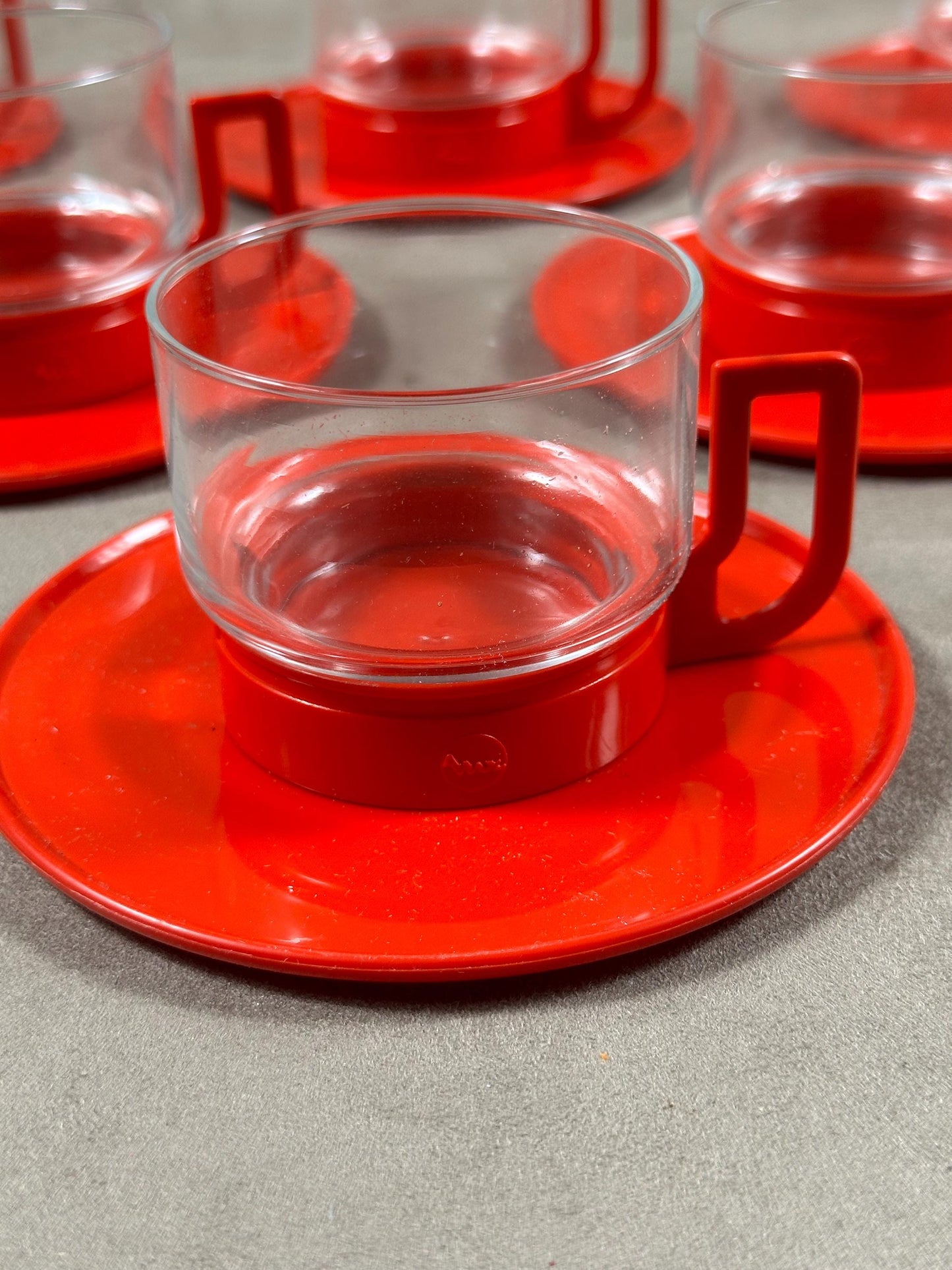 Set of 6 Moulinex coffee cups in glass and red plastic with original vintage box Made in France