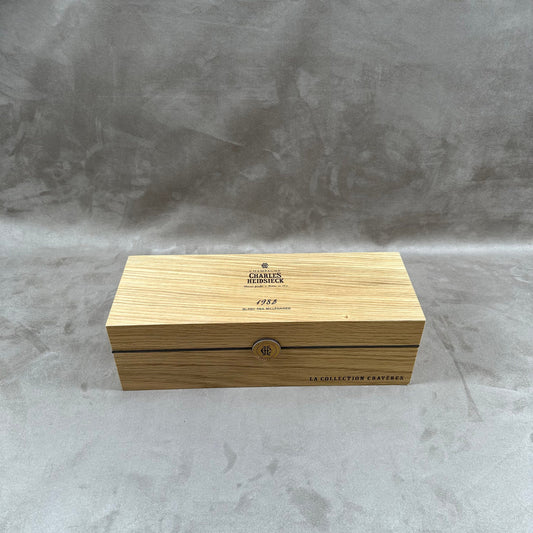 Caisse en bois pour  bouteilles de champagne Charles Heidsieck  Made in France Années 1980