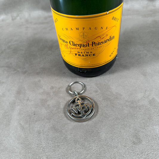 Porte clés Veuve Clicquot en acier  Made in France Années 1980