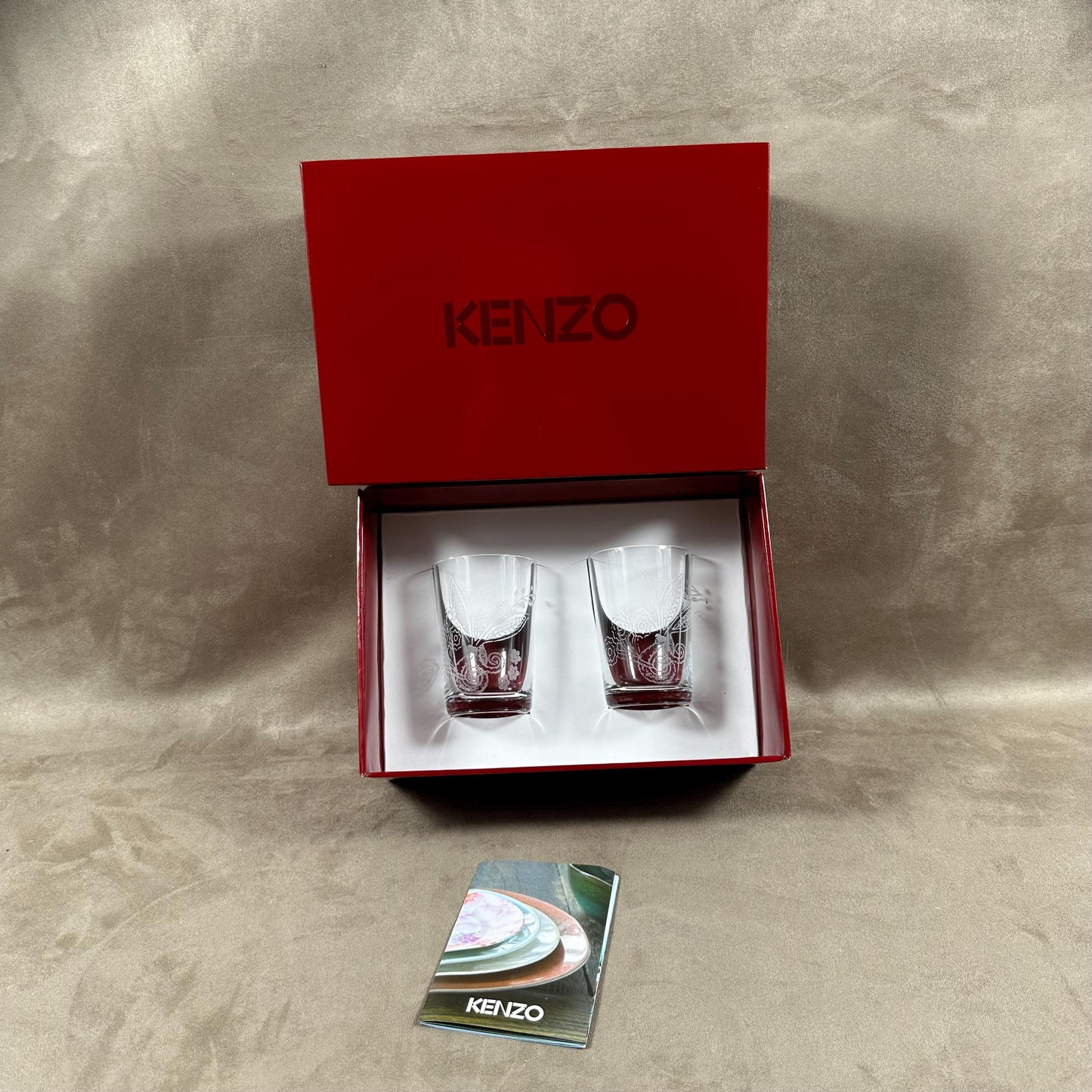 VERY RARE Magnificent box of 2 engraved KENZO glasses, Akiko model, transparent vintage Made in France