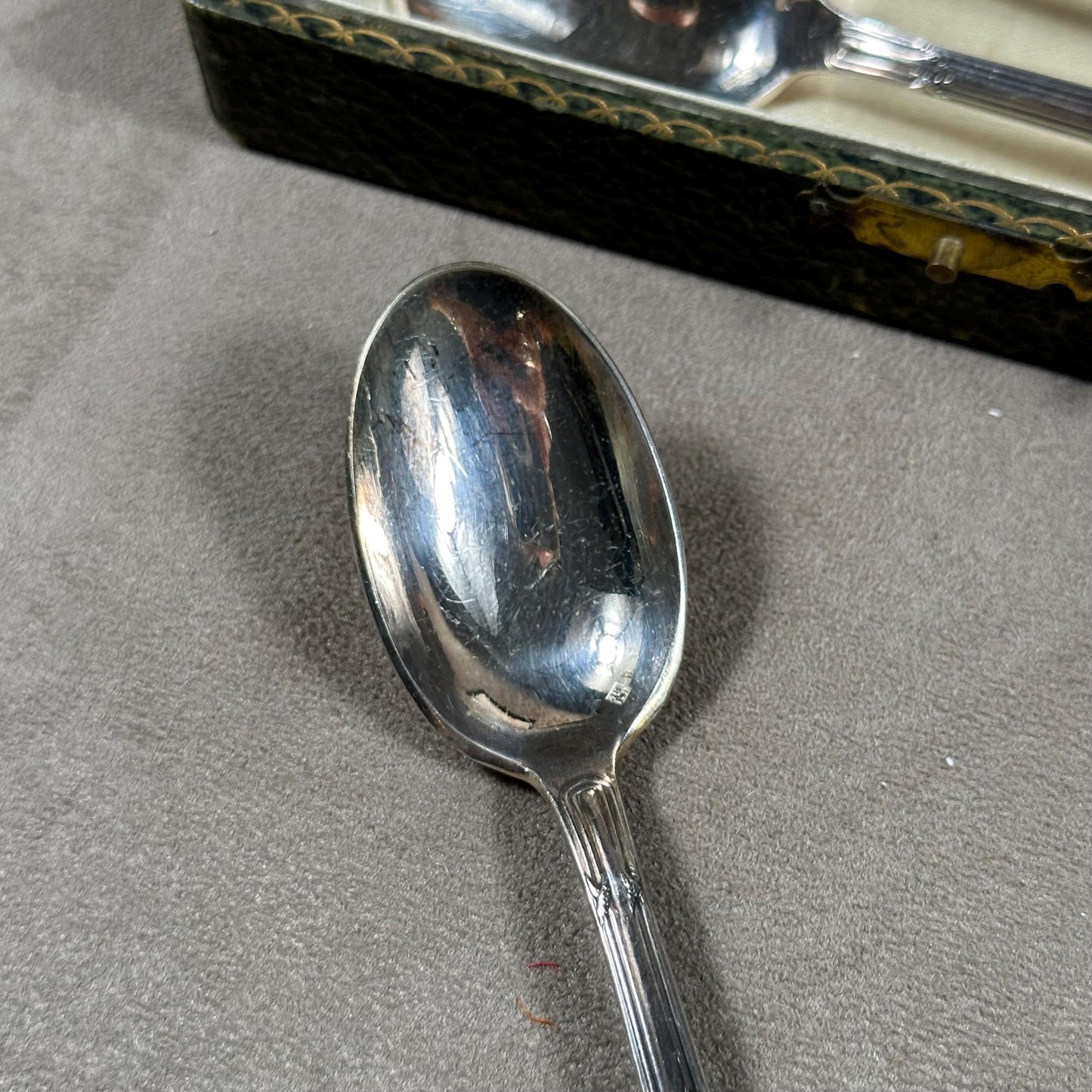 RARE Set of 12 small FRIONNET FRANCOIS spoons in silver-plated metal with ribbon decoration in a box Made in France