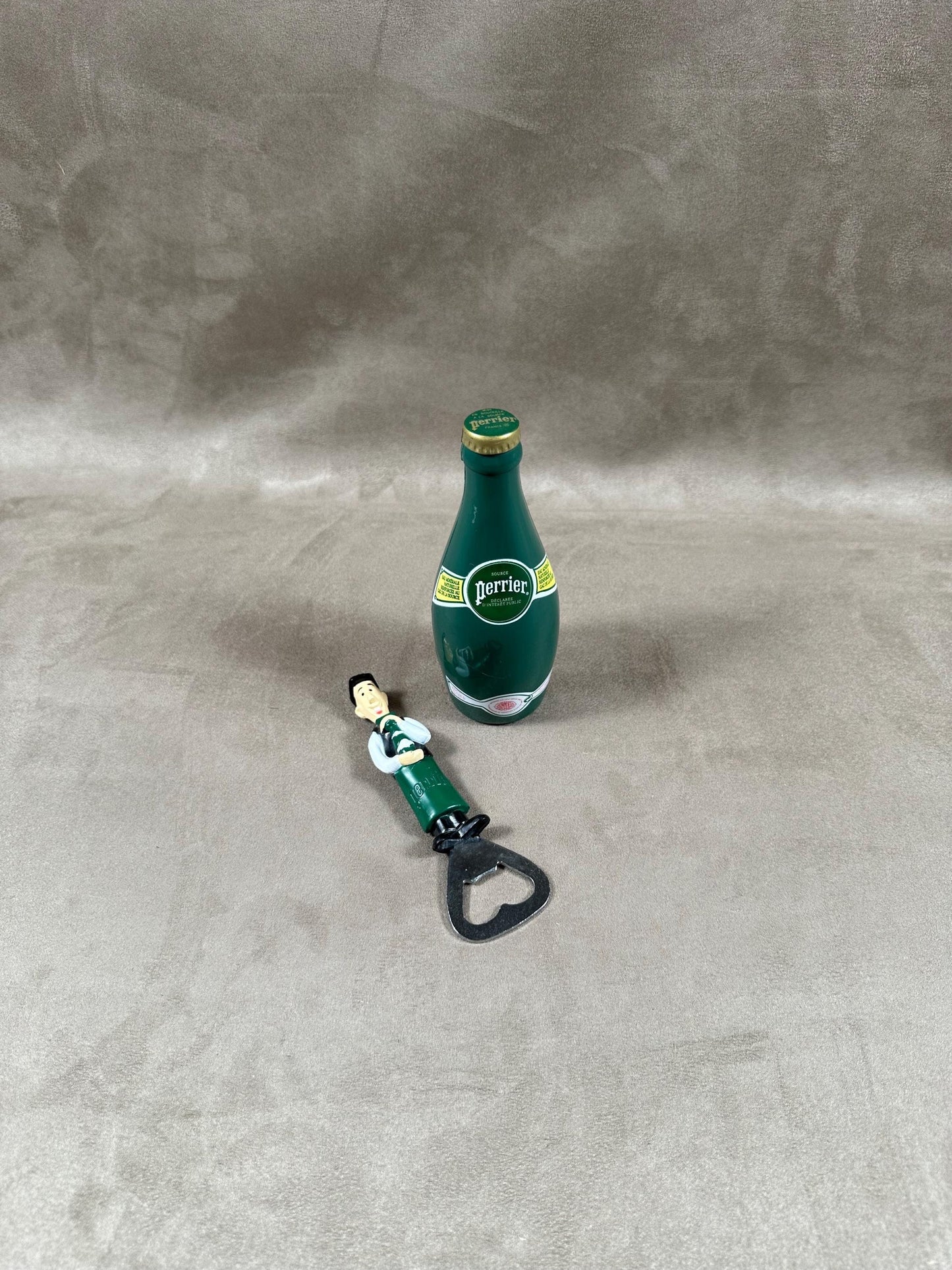 Set of 2 Perrier plastic bottle openers with bottle and waiter decoration Made in France 1980s