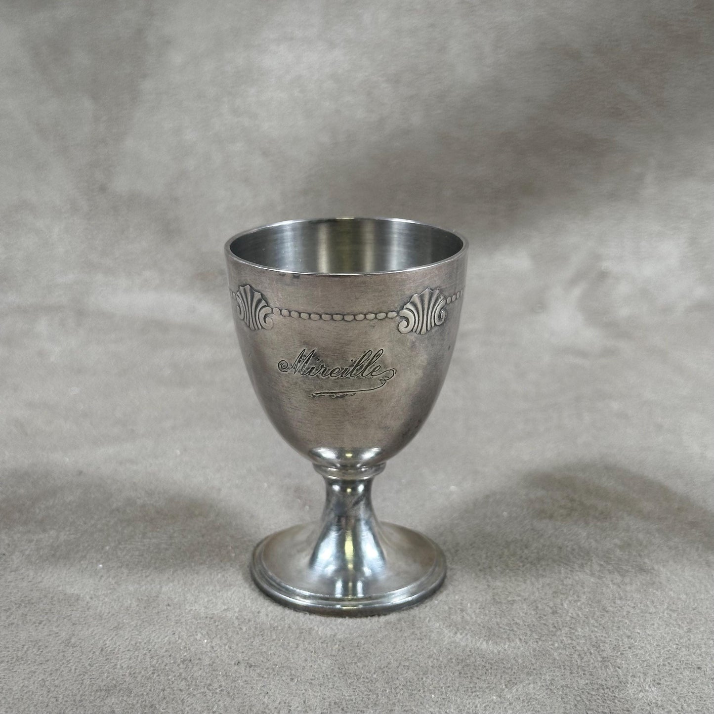 Silver metal egg cups engraved "Mireille" signed Alfenide Made in France 1960