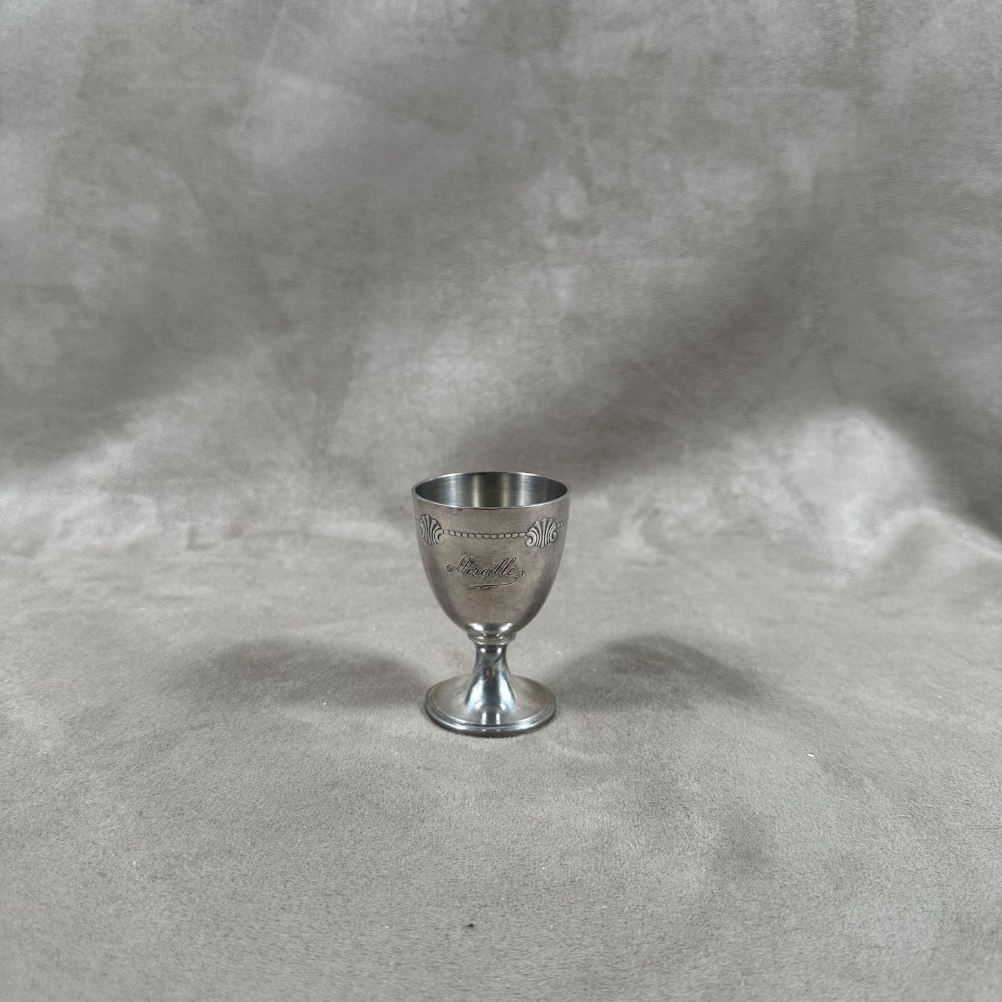 Silver metal egg cups engraved "Mireille" signed Alfenide Made in France 1960