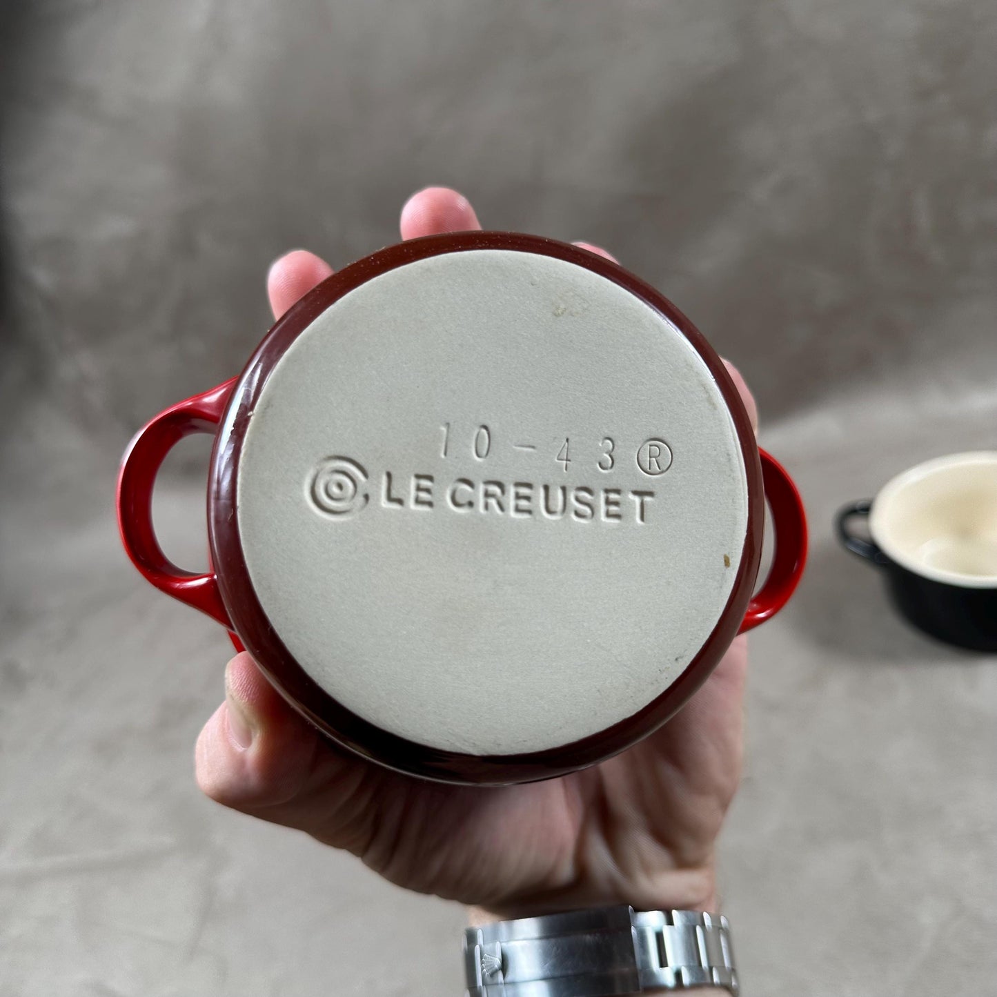 Lot de 2 mini-cocotte rouge et noir Le Creuset en terre cuite Made in France