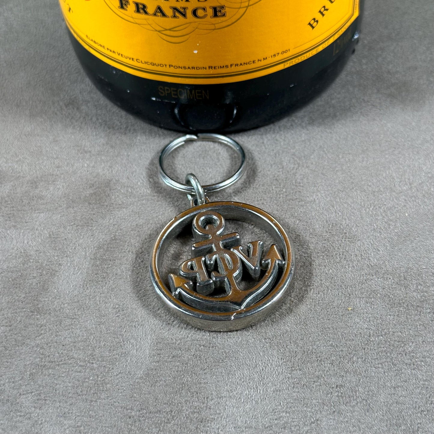 Veuve Clicquot steel key ring Made in France 1980s