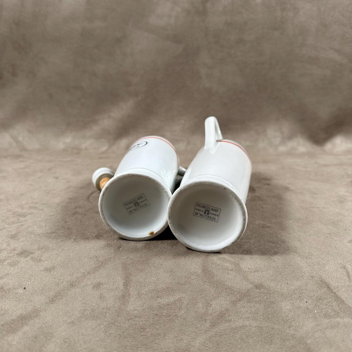 Set of 2 bottles for oil and vinegar in Auteuil Porcelain, Bistrot line, Made in France