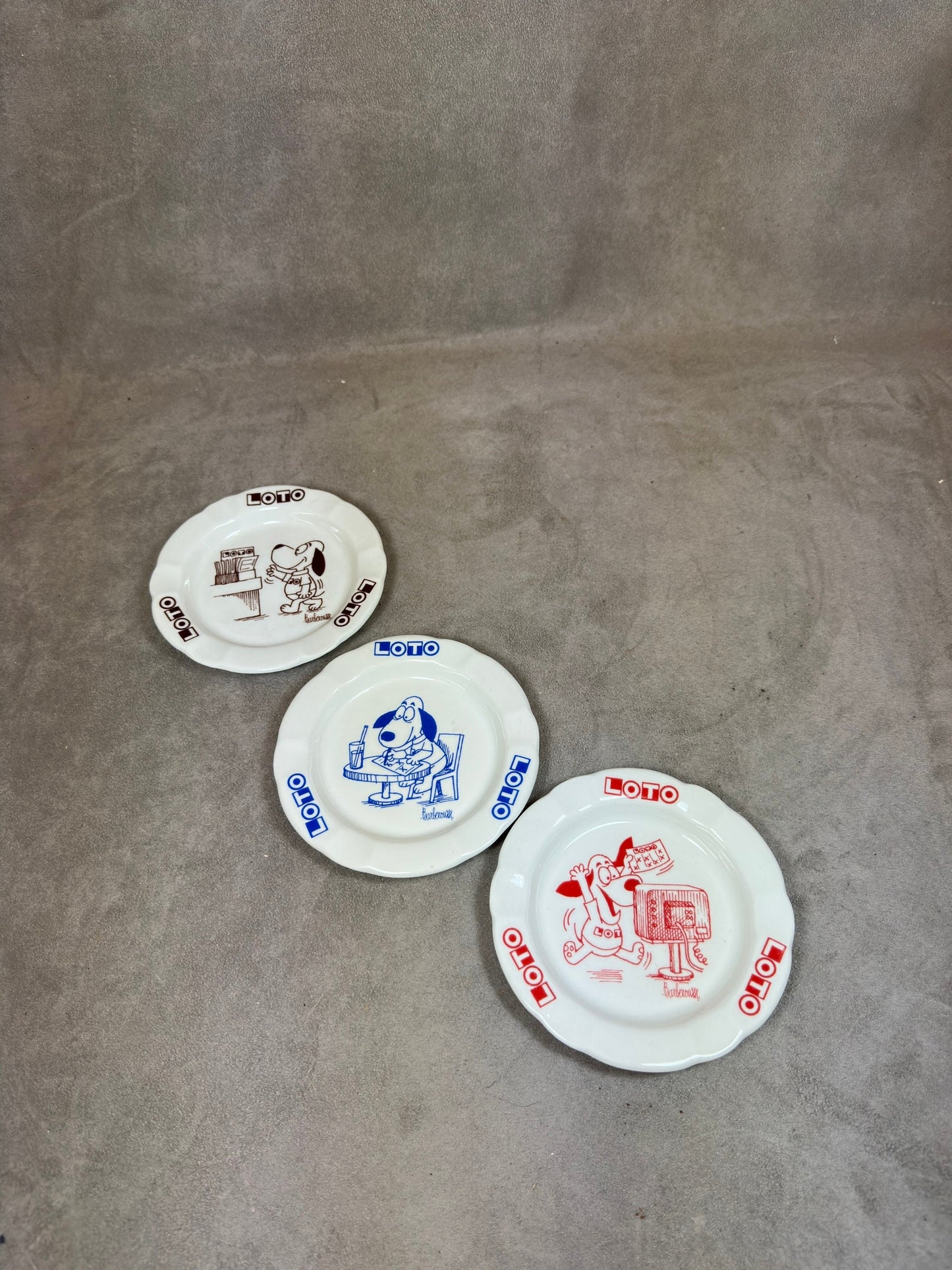 Lot de 3 Cendriers LOTO blanc en porcelaine Deshoulières par Barberousse made in France vintage 1980