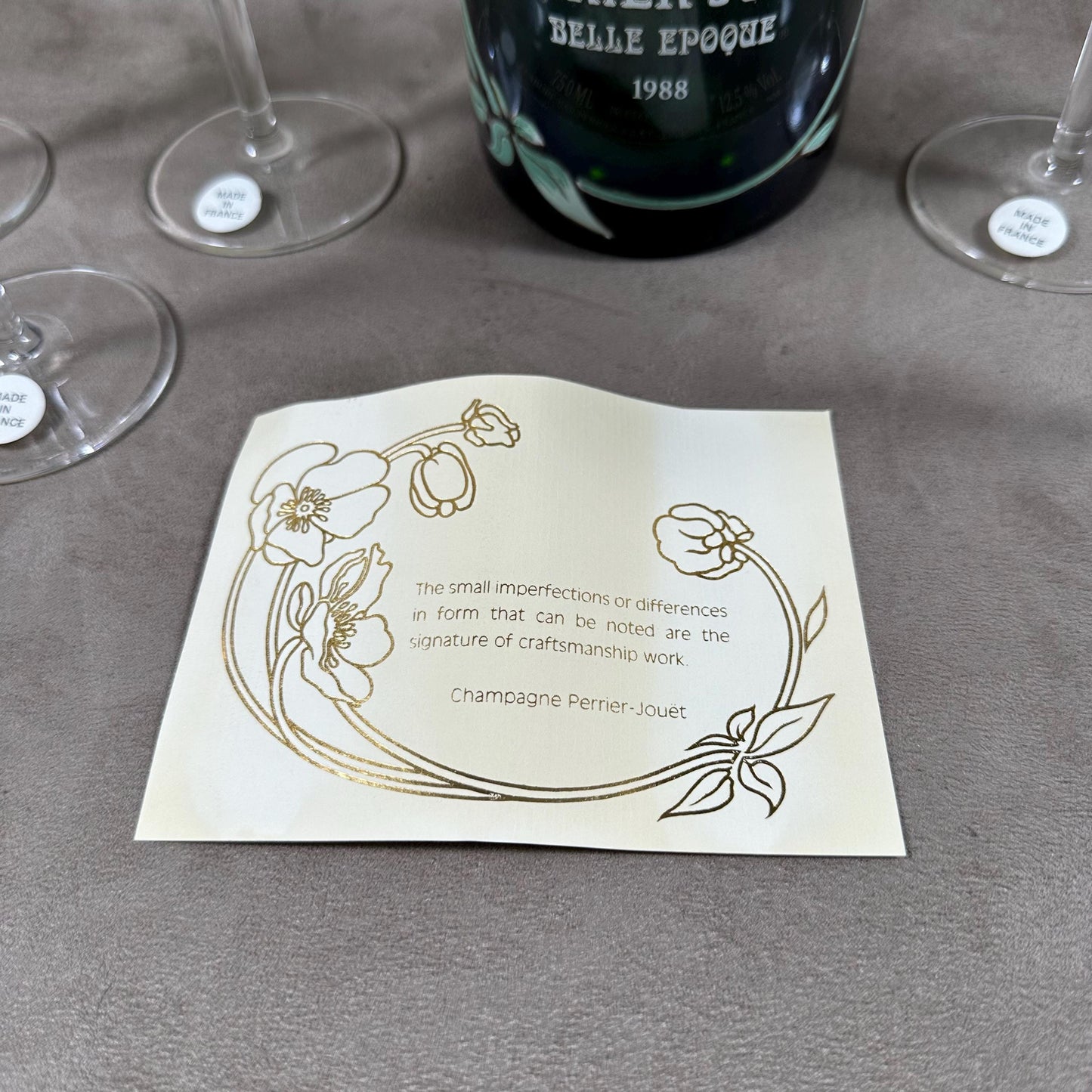RARE Lot de 6 flutes Perrier-Jouet en verre Belle Epoque peintes à la main au décor d'anémone par Emile Gallé Perrier-Jouët Années 1990