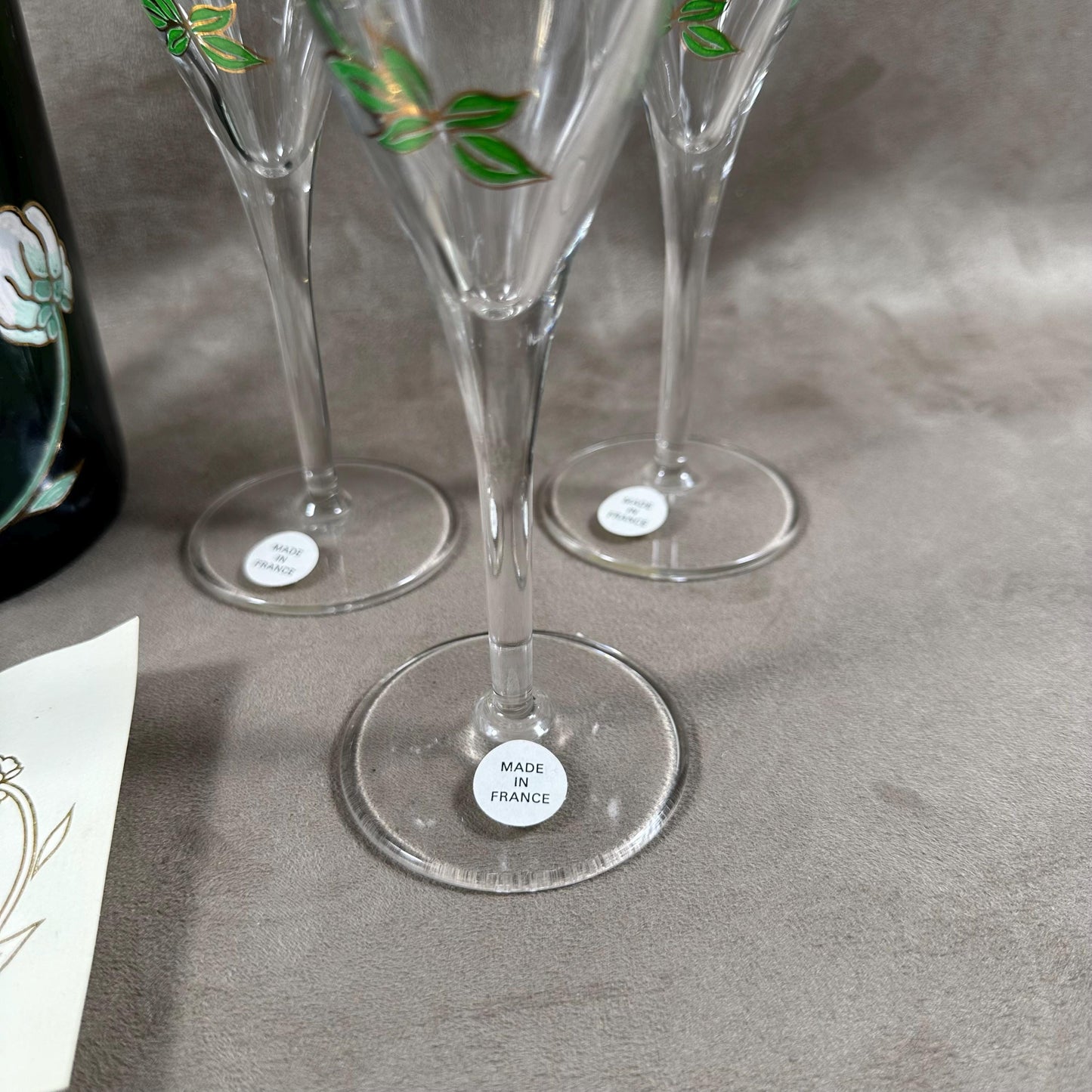 RARE Lot de 6 flutes Perrier-Jouet en verre Belle Epoque peintes à la main au décor d'anémone par Emile Gallé Perrier-Jouët Années 1990