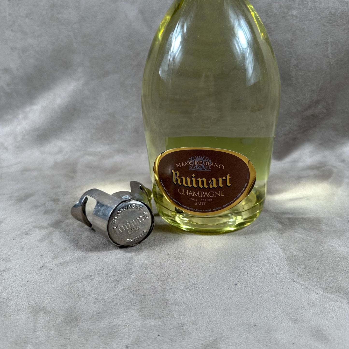 Bouchon stoppeur en métal Champagne Ruinart pour bouteille de champagne entamée