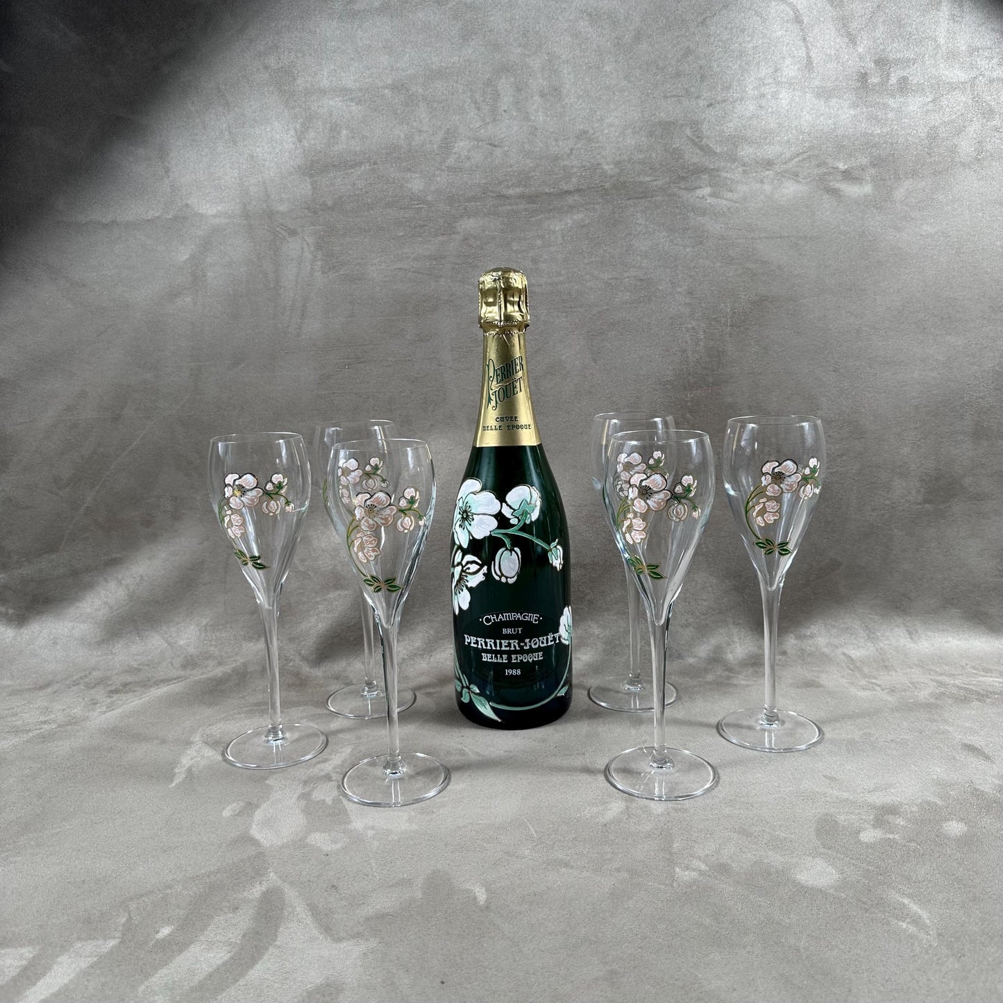 SELTENES Lot von 6 Perrier-Jouet Belle Epoque Glasflöten handbemalt mit Anemonen-Dekor von Emile Gallé Perrier-Jouët 1970er Jahre