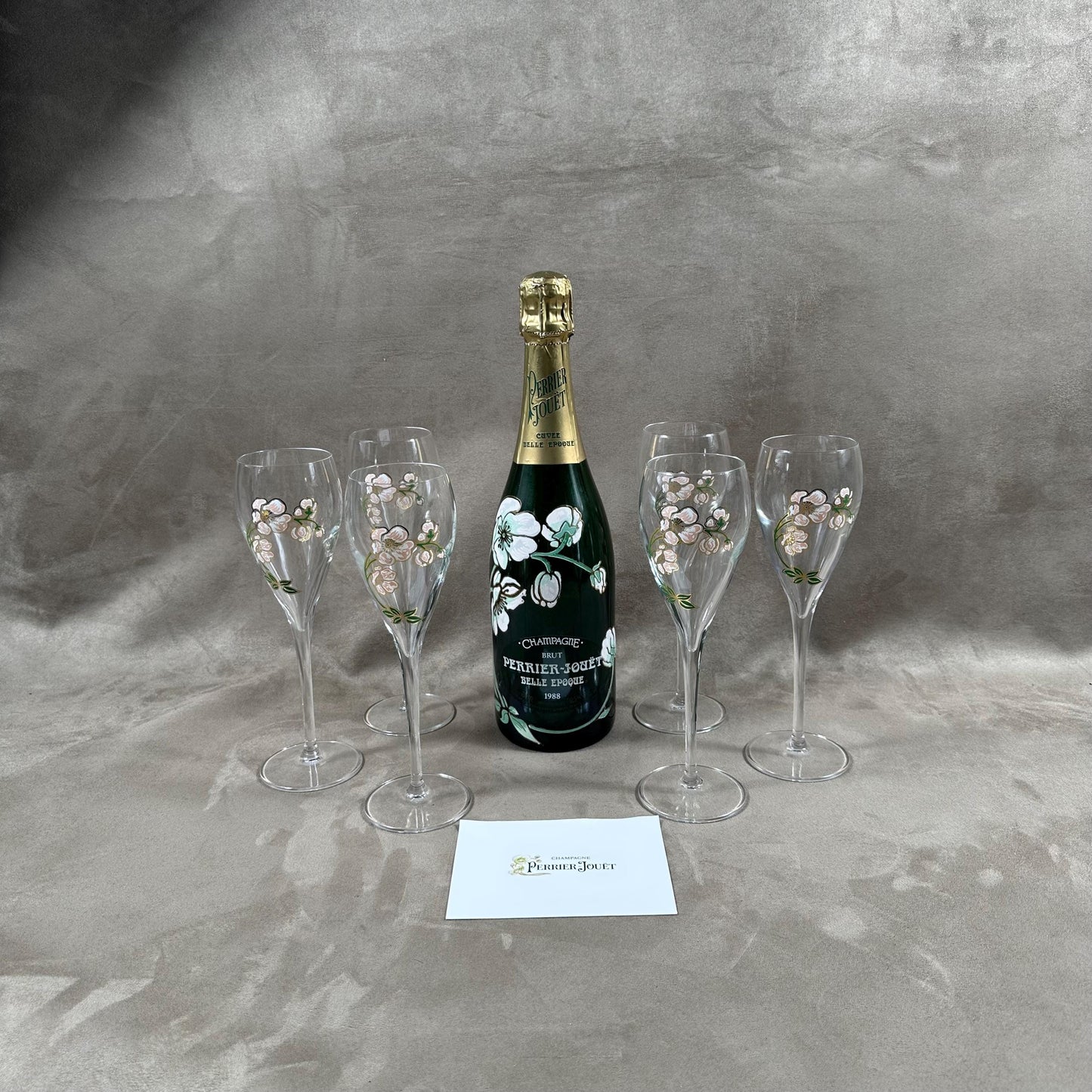 RARE Lot de 6 flutes Perrier-Jouet en verre Belle Epoque peintes à la main au décor d'anémone par Emile Gallé Perrier-Jouët Années 1970