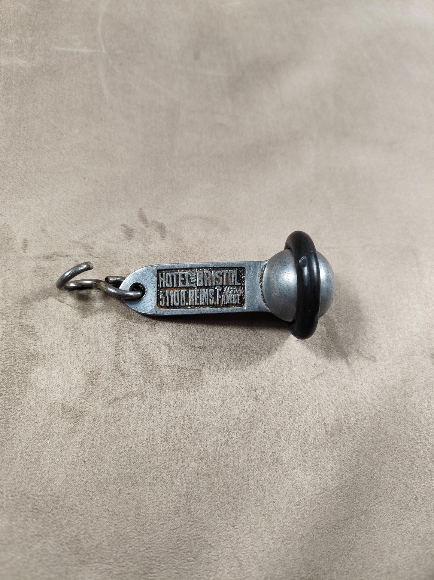 RARE Porte clés en Métal, Hôtel Bristol Reims Champagne, Chambre #15, Made in France, Vintage 1970