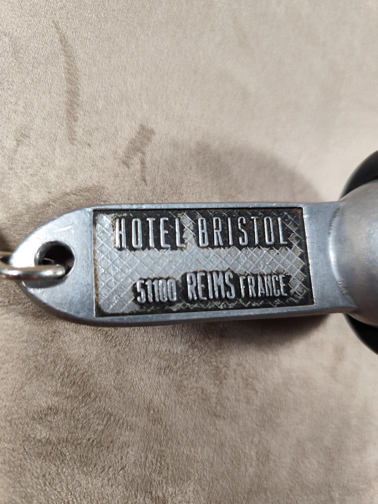 RARE Porte clés en Métal, Hôtel Bristol Reims Champagne, Made in France, Vintage 1970