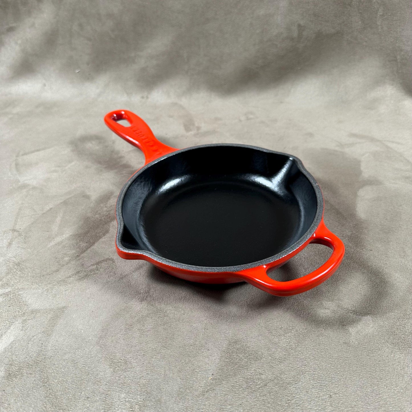 Skillet Le Creuset en fonte émaillée rouge avec poignée vintage made in France Taille 16
