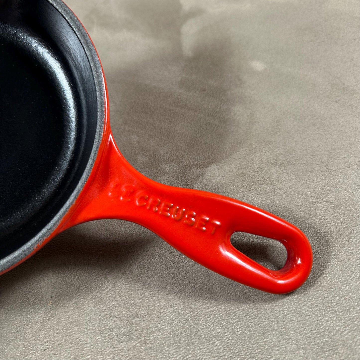 Skillet Le Creuset en fonte émaillée rouge avec poignée vintage made in France Taille 16