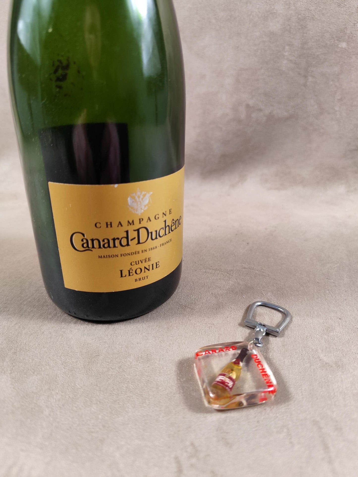 Porte clés Bourbon à bulle Champagne Canard Duchêne Made in France Vintage 1970