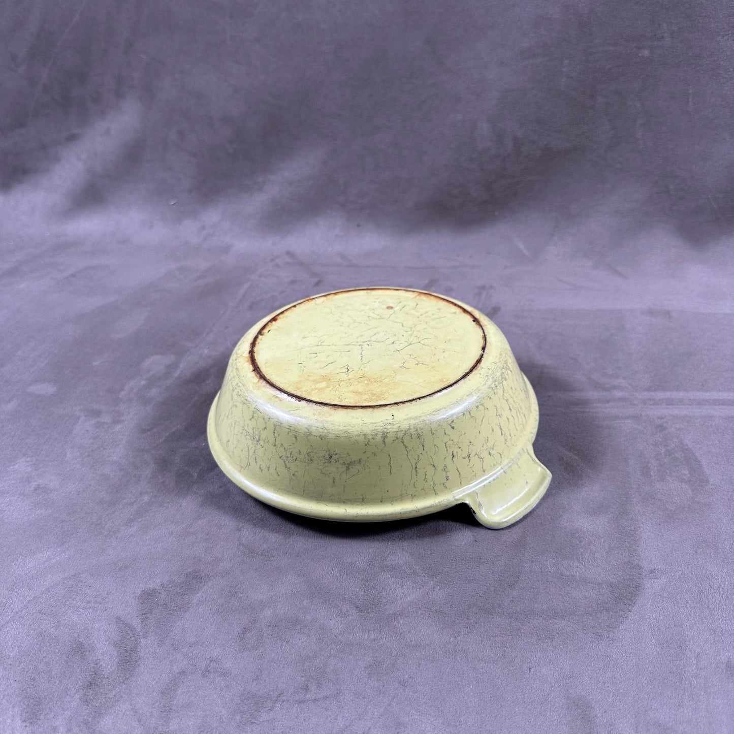 Plat en fonte jaune Le Creuset vintage Made in France Années 1980