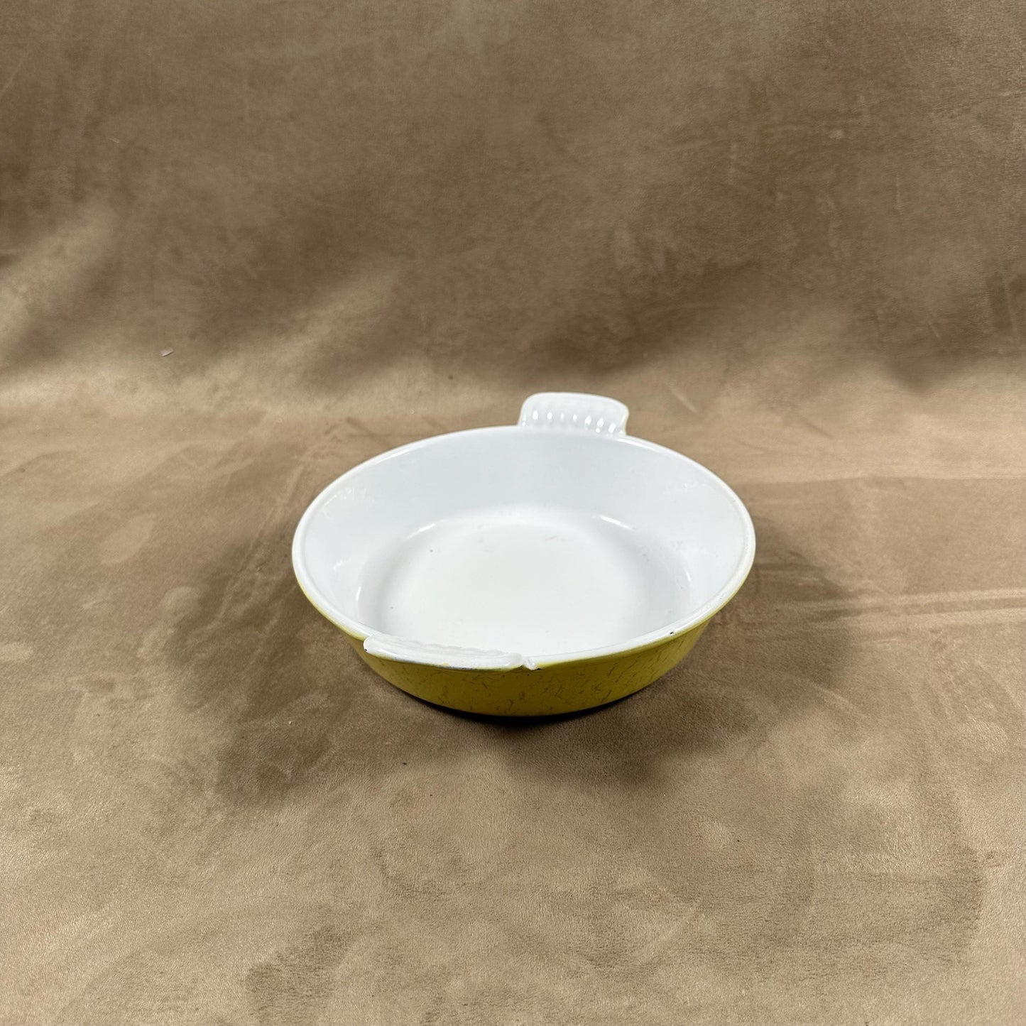 Plat en fonte jaune Le Creuset vintage Made in France Années 1980
