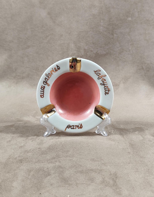 Cendrier publicitaire ancien des Galeries Lafayette en porcelaine de Limoges