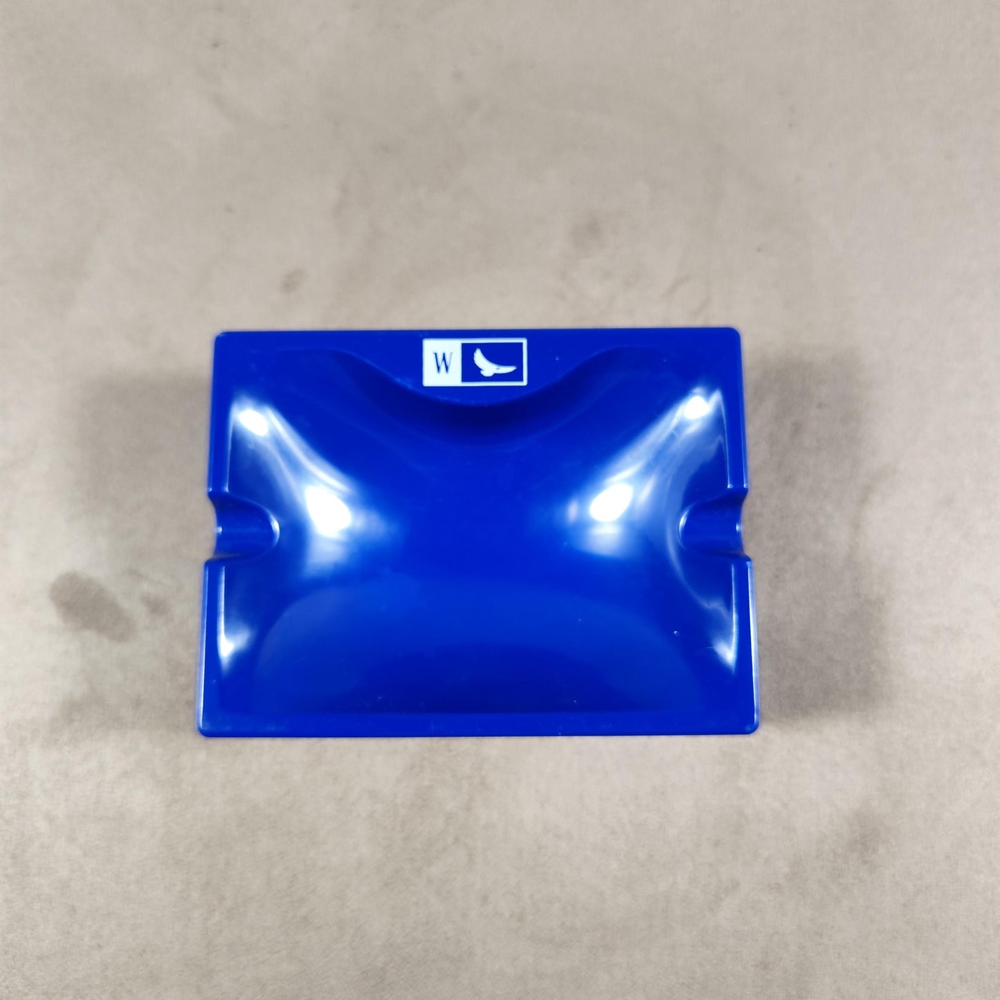 Cendrier Winston vintage en plastique bleu 1980