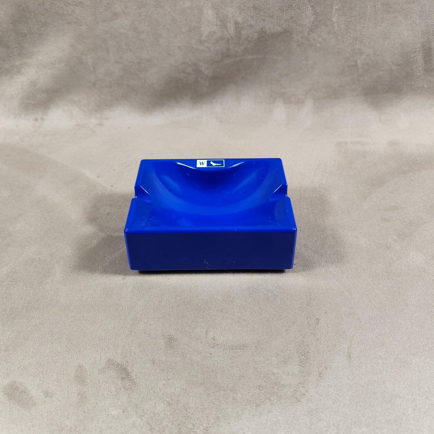 Cendrier Winston vintage en plastique bleu 1980