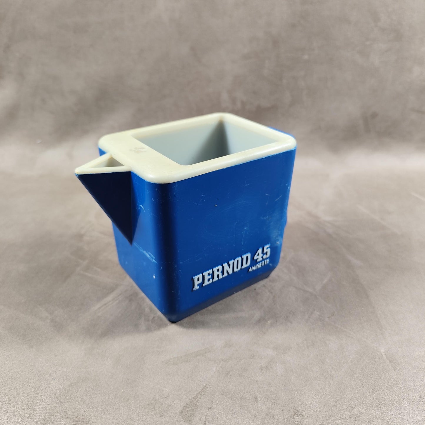 Pichet Pastis 51 Pernod 45 Anisette en plastique Made in France Vintage 1970