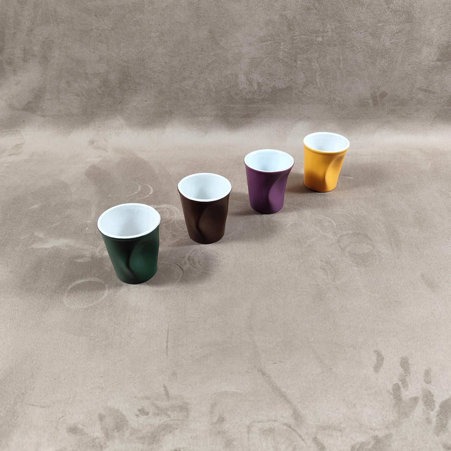 Lot de 4 gobelet Froissé REVOL en céramique, Vert, Marron, Violet, Jaune, Made in France, Vintage 2000