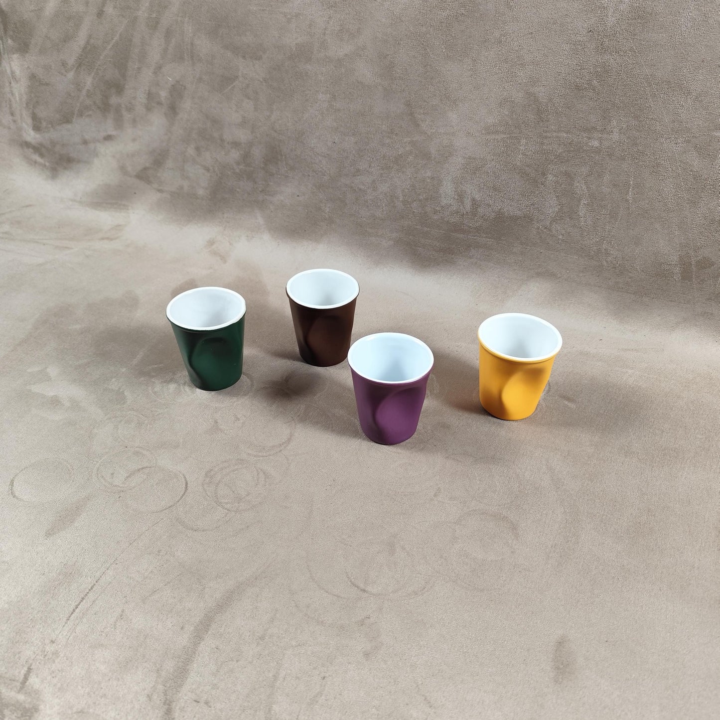 Lot de 4 gobelet Froissé REVOL en céramique, Vert, Marron, Violet, Jaune, Made in France, Vintage 2000