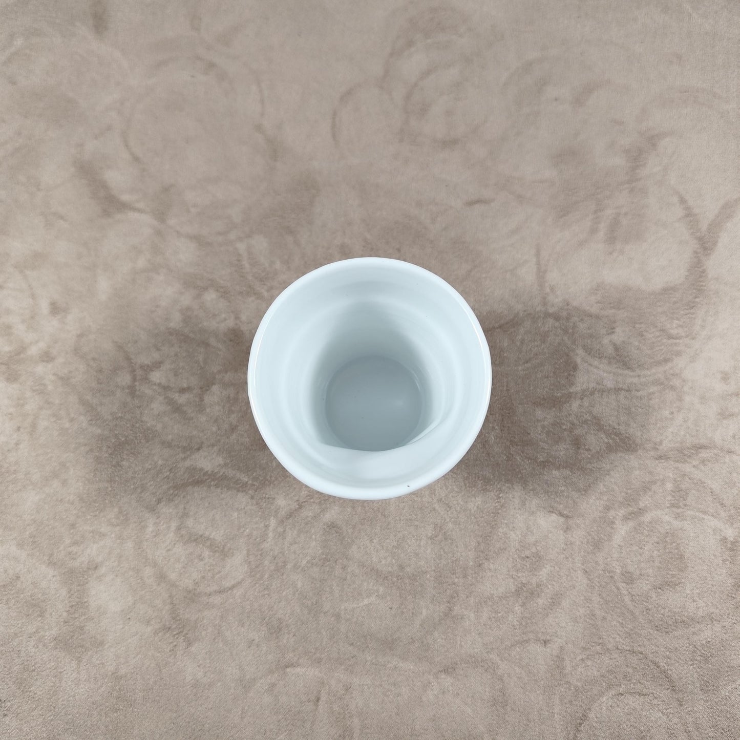 Gobelet Froissé REVOL par le street artiste SPECTR  en céramique, Made in France, Vintage 2000