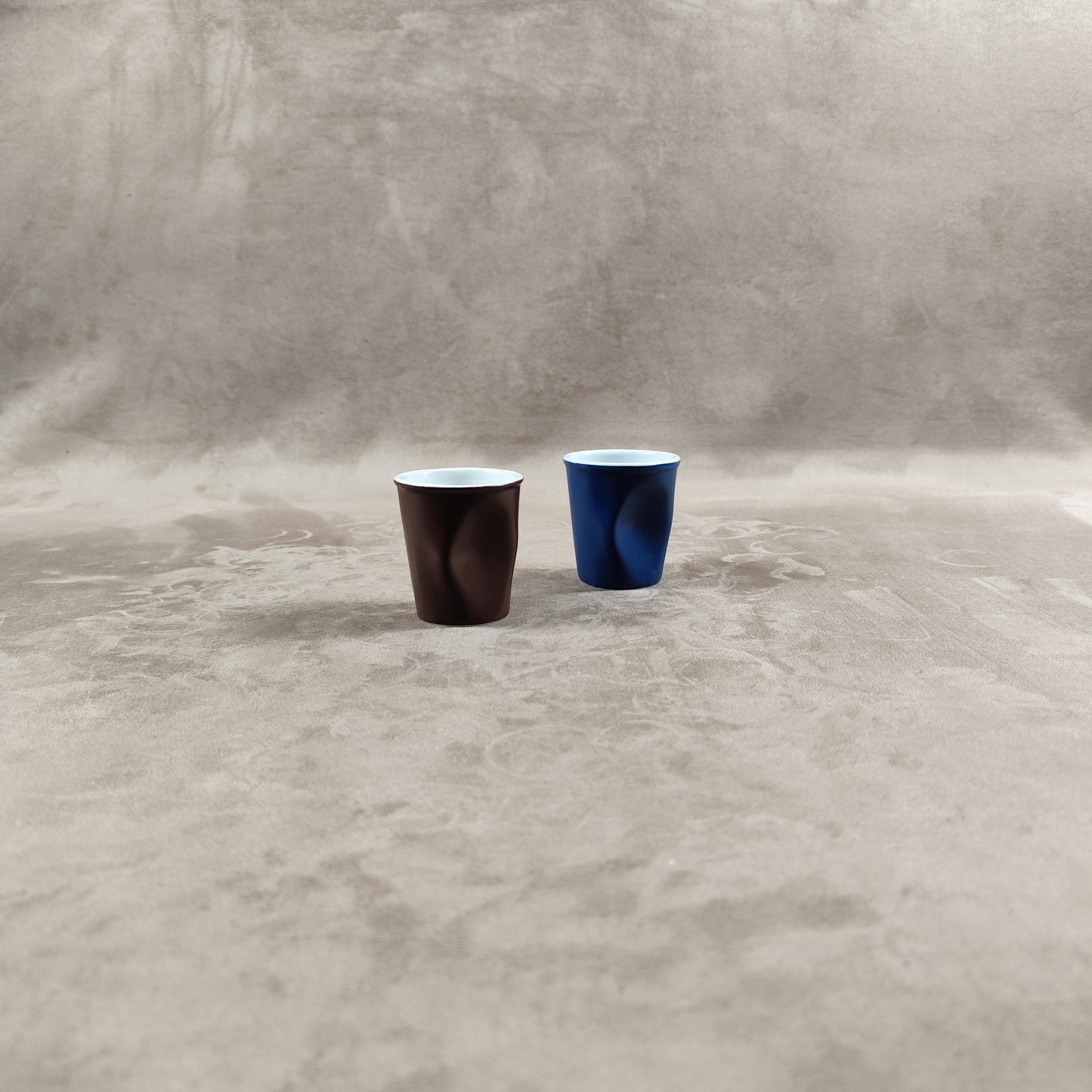 Lot de 2 gobelet Froissé REVOL en céramique, Made in France, Vintage 2000