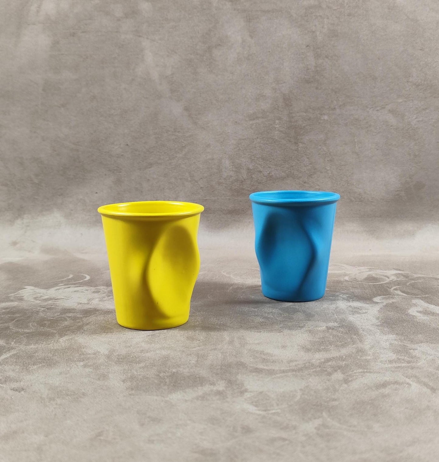 Lot de 2 grand gobelet Froissé REVOL en céramique, Made in France, Vintage 2000