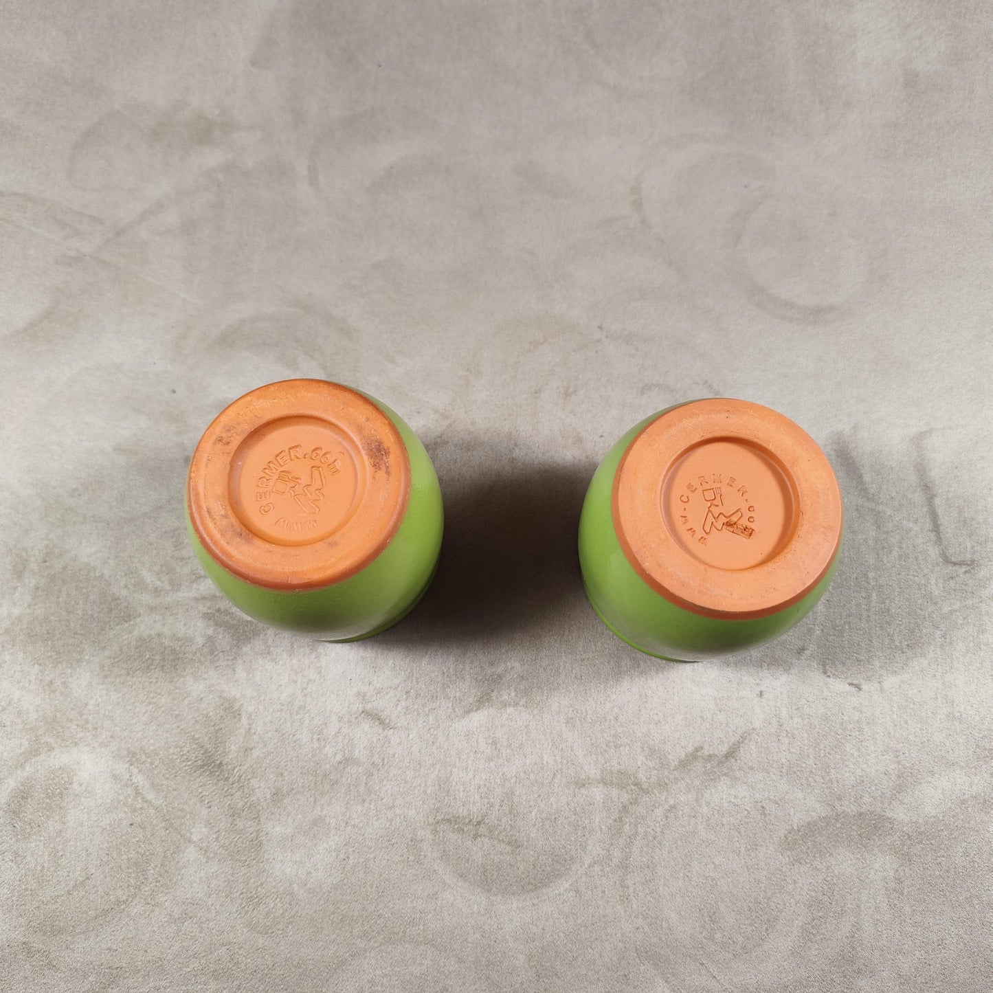 2 pot de yaourt La fermière en terre cuite émaillée vert made in France vintage 1990