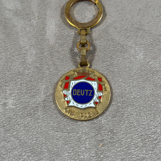 Porte clés Deutz en métal vintage Made in France Années 1980
