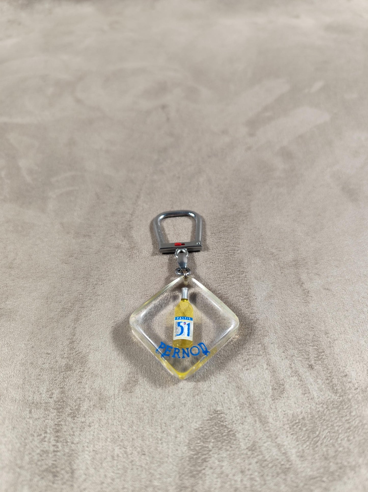 Porte clés Bourbon à bulle Pernod Pastis 51 Made in France Vintage 1970