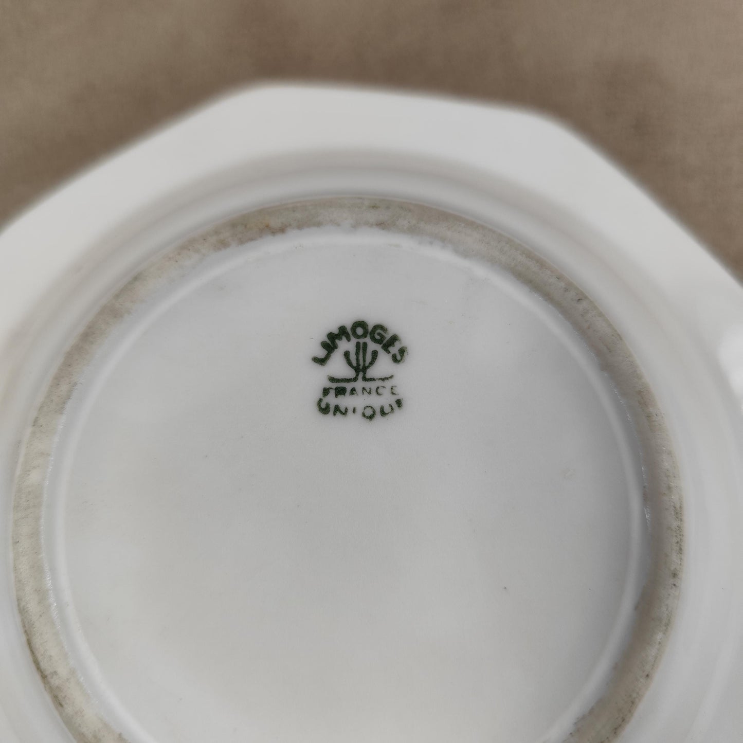 Cendrier publicitaire en porcelaine de Limoges Cherry Rocher Liqueur vintage Made in France
