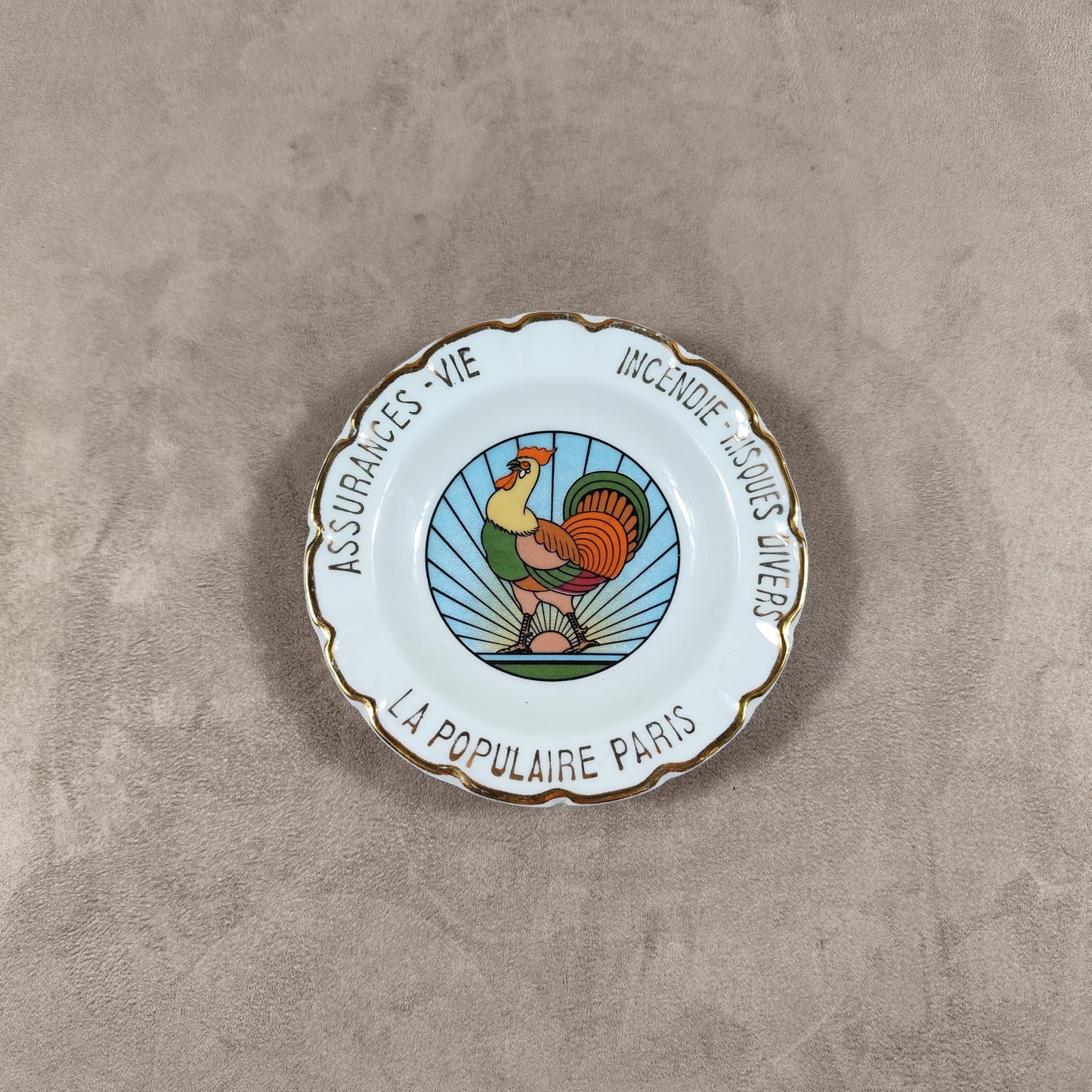 Cendrier publicitaire La Populaire Paris Assurance Vie en porcelaine de Limoges vintage Made in France 1950