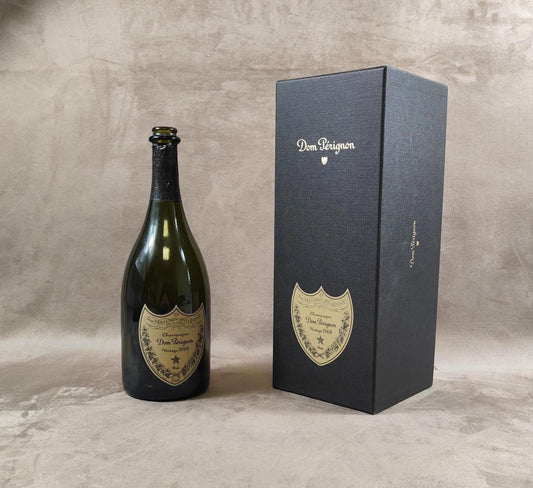 Boite bouteille de champagne Dom Pérignon en carton Made in France Vintage 2000