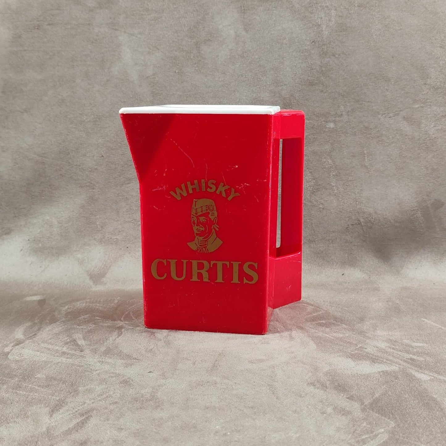 Pichet en plastique Whisky Curtis Made in France Vintage 1970