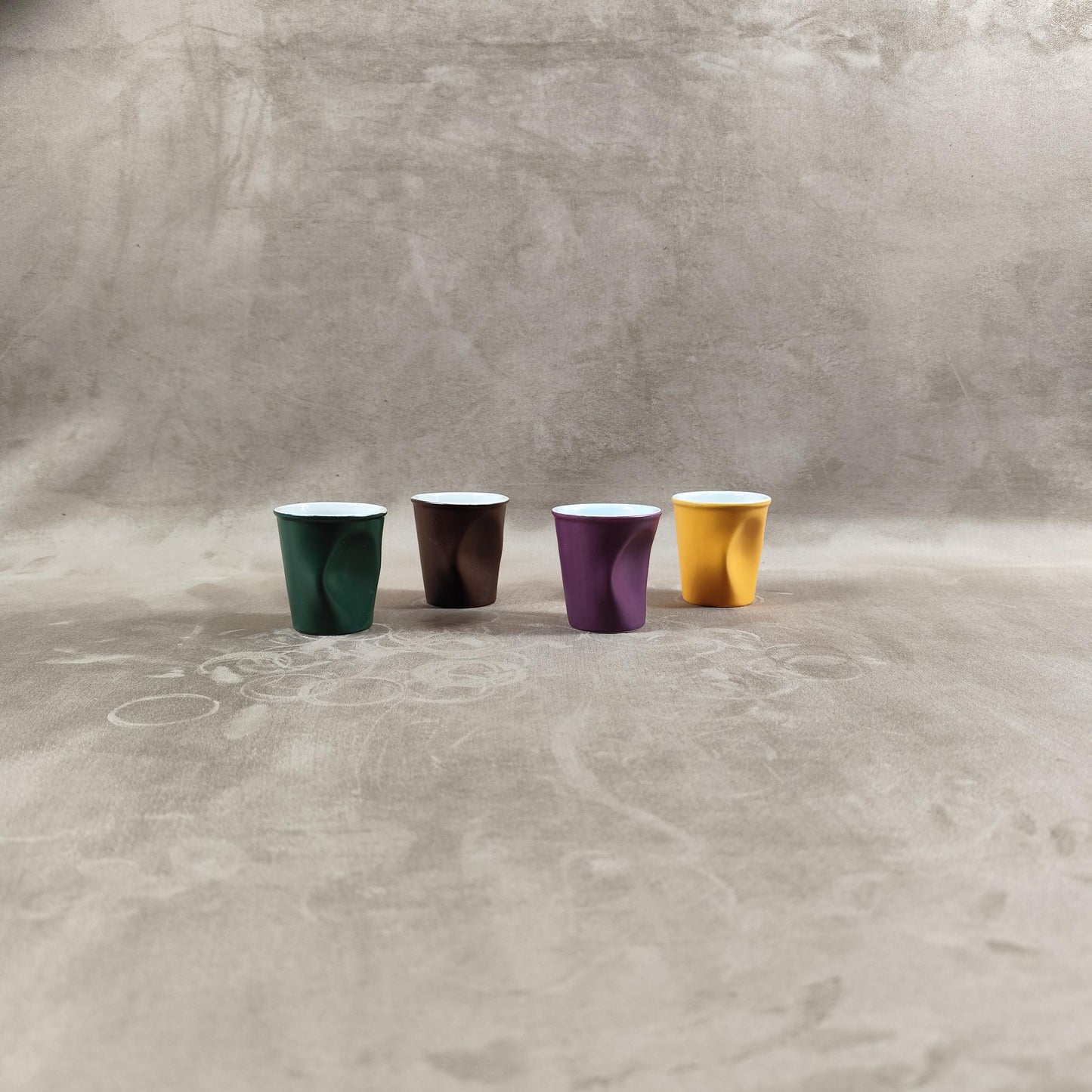 Lot de 4 gobelet Froissé REVOL en céramique, Vert, Marron, Violet, Jaune, Made in France, Vintage 2000