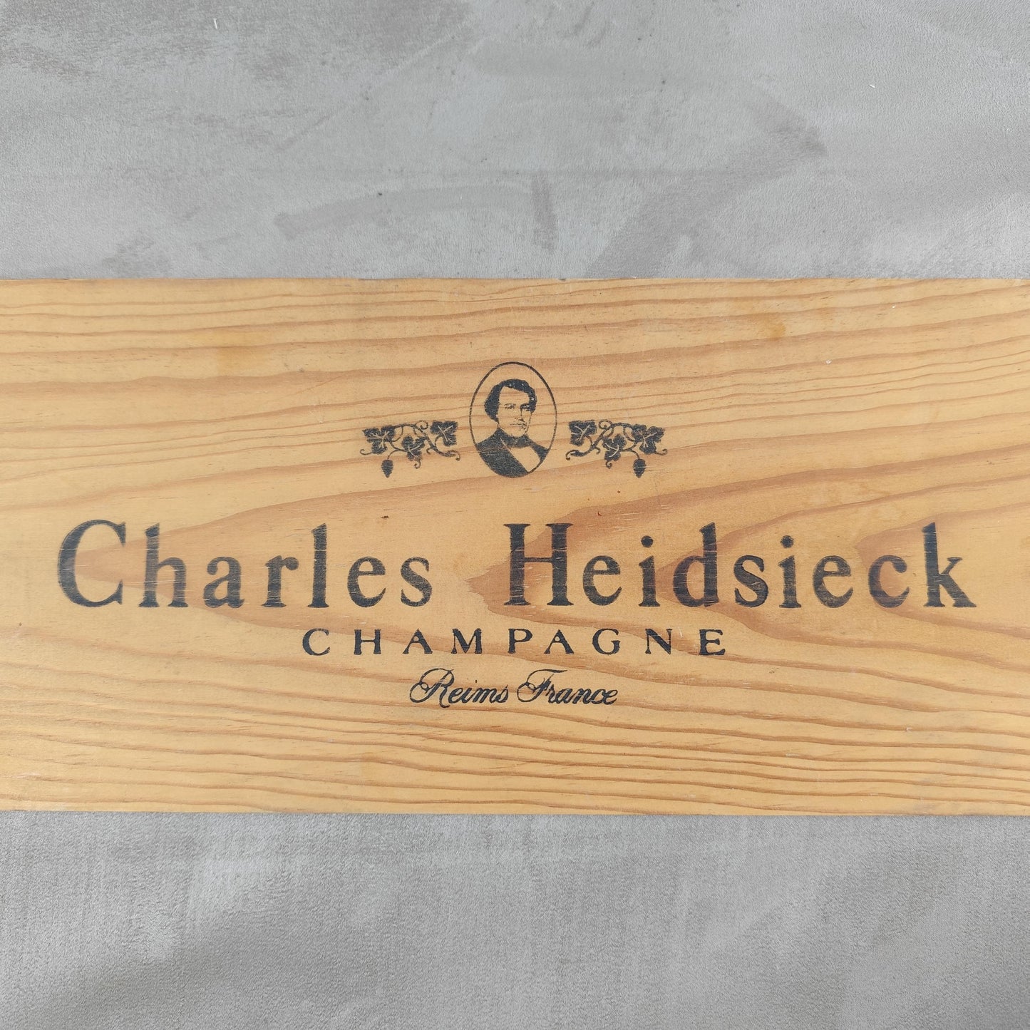 Planche de boite pour bouteilles de champagne Charles Heidsieck Made in France Années 1980