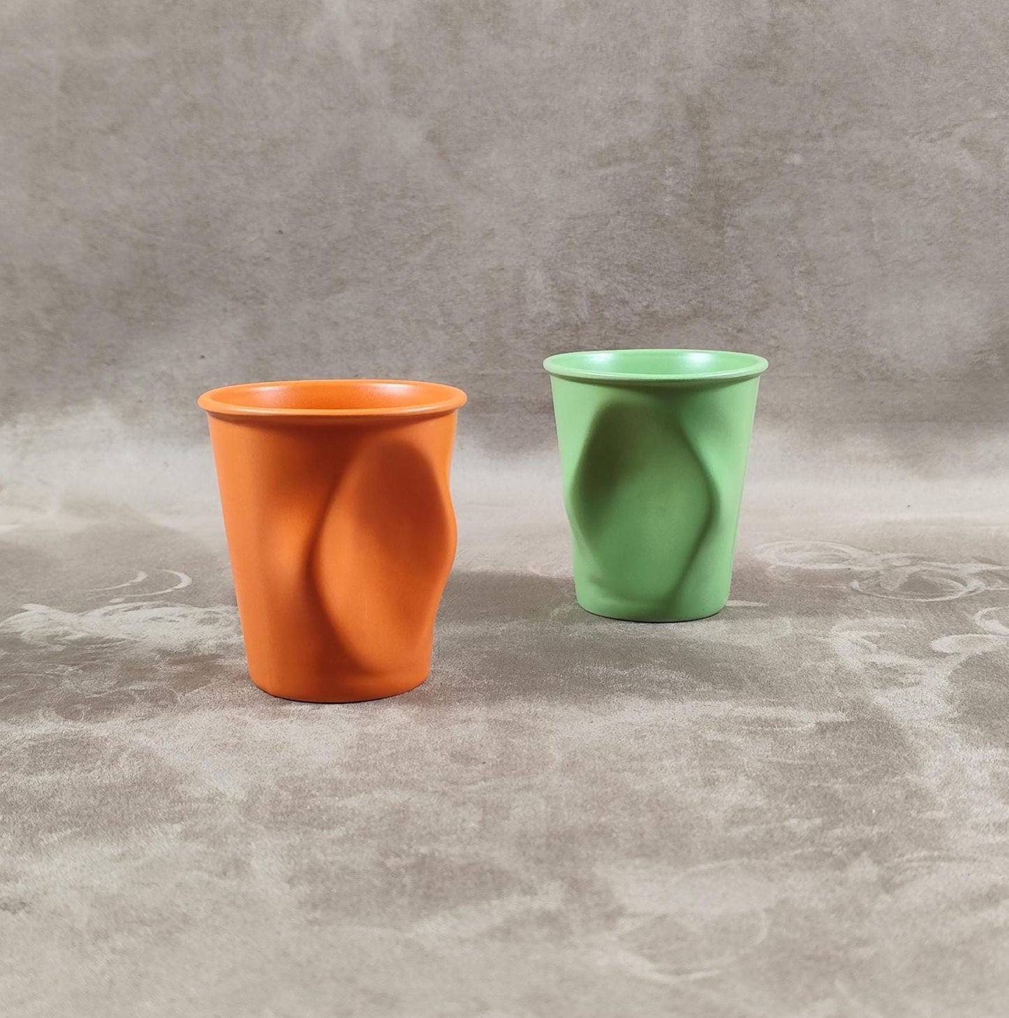 Lot de 2 grand gobelet Froissé REVOL en céramique, Made in France, Vintage 2000