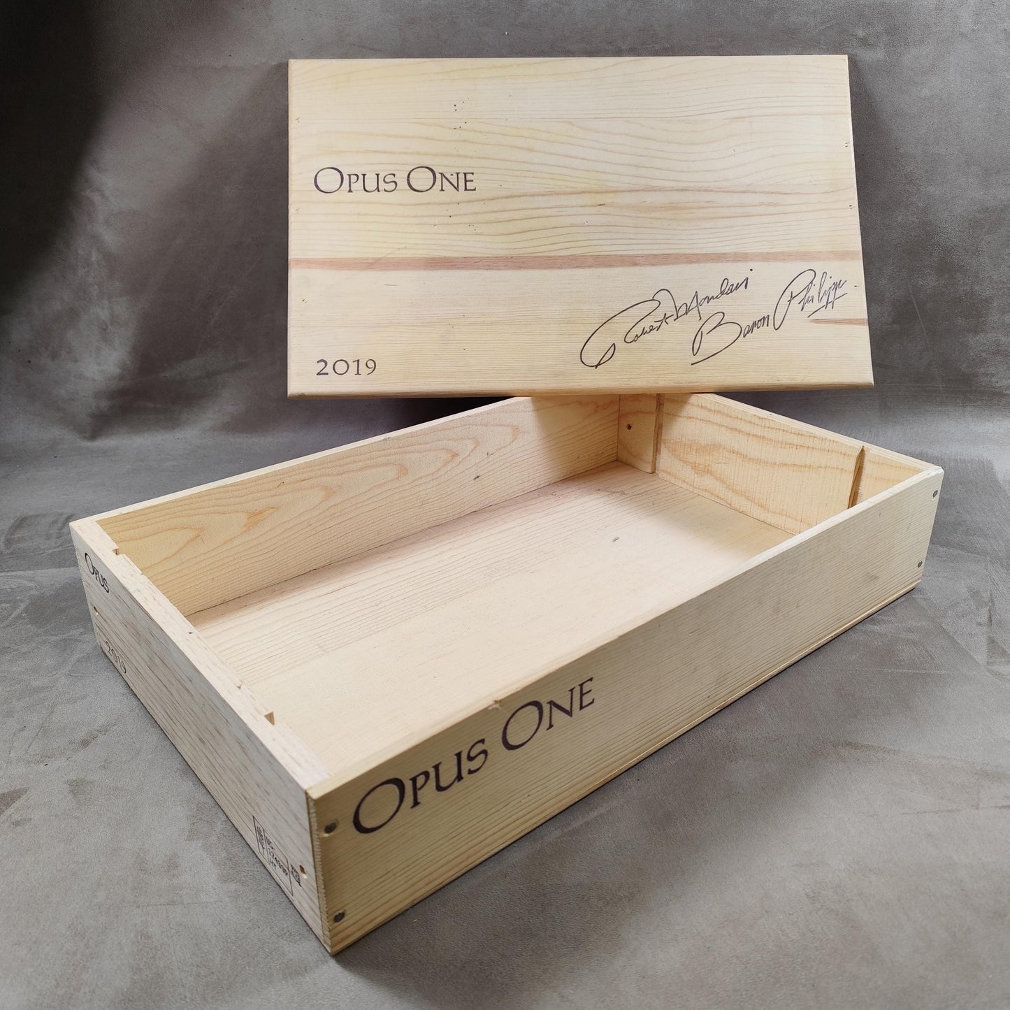 Caisse en Bois pour Bouteille de Vin Opus One Baron Philippe de Rothschild Vintage 2000