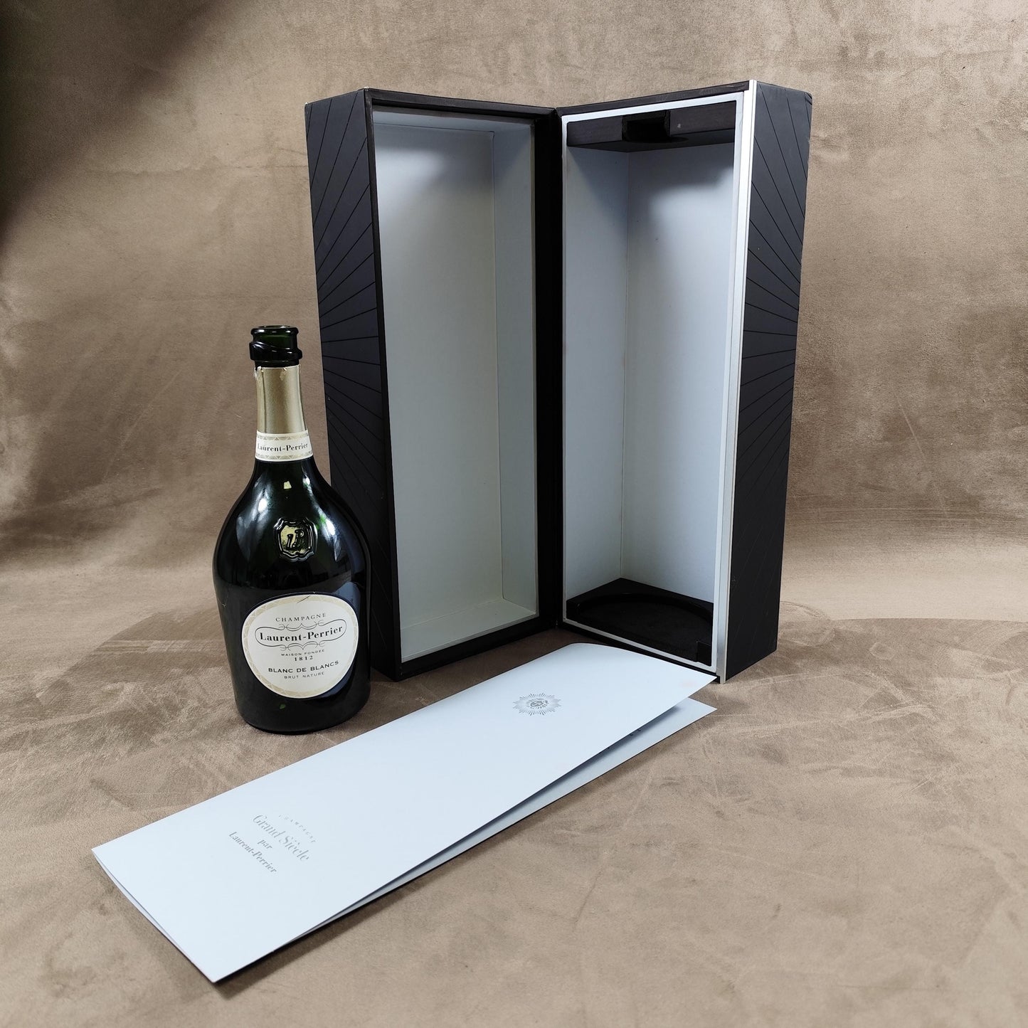 Caisse pour Bouteilles de Champagne Laurent Perrier Grand Siècle Made in France Vintage 1990